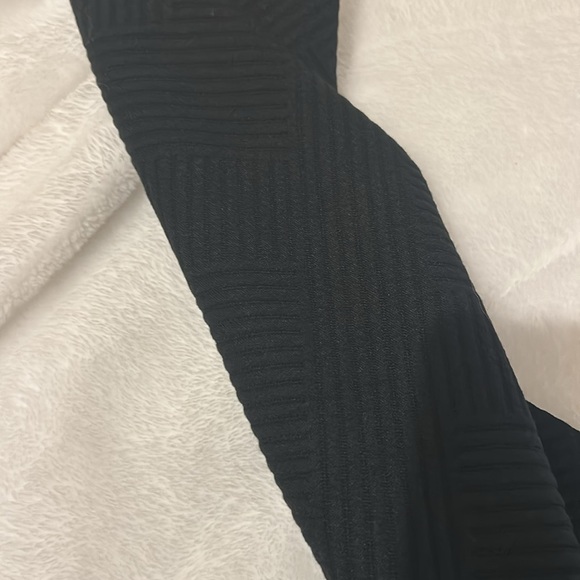 NEW WITH TAGS trendy queen S sweatshirt - Picture 3 of 4